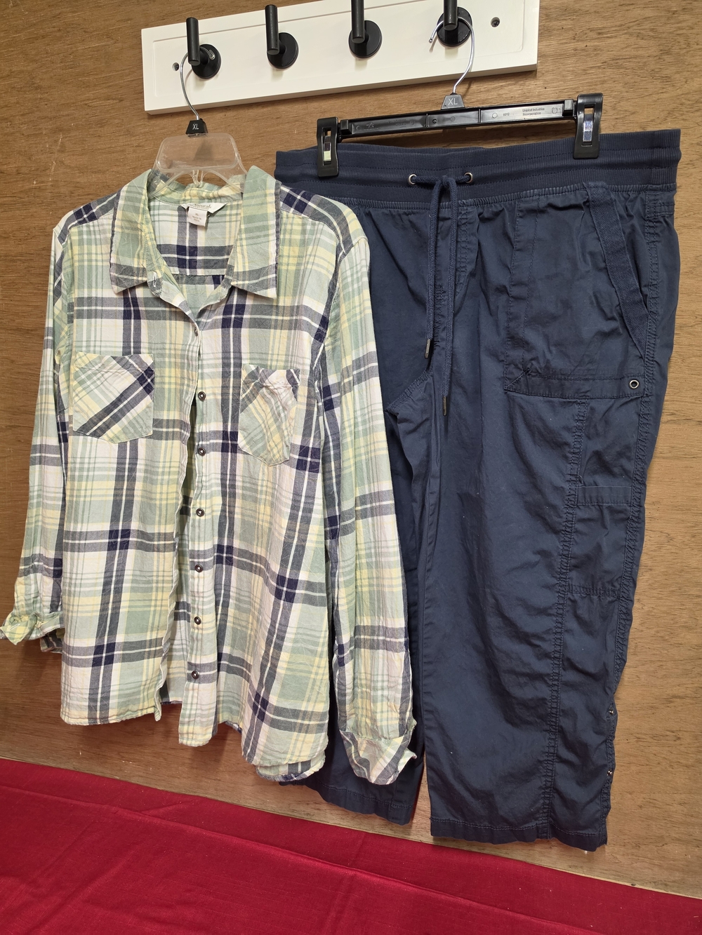 Natural Reflections Navy 2Pc Capri (14) And Matching Top(XL) Excellent Condition
